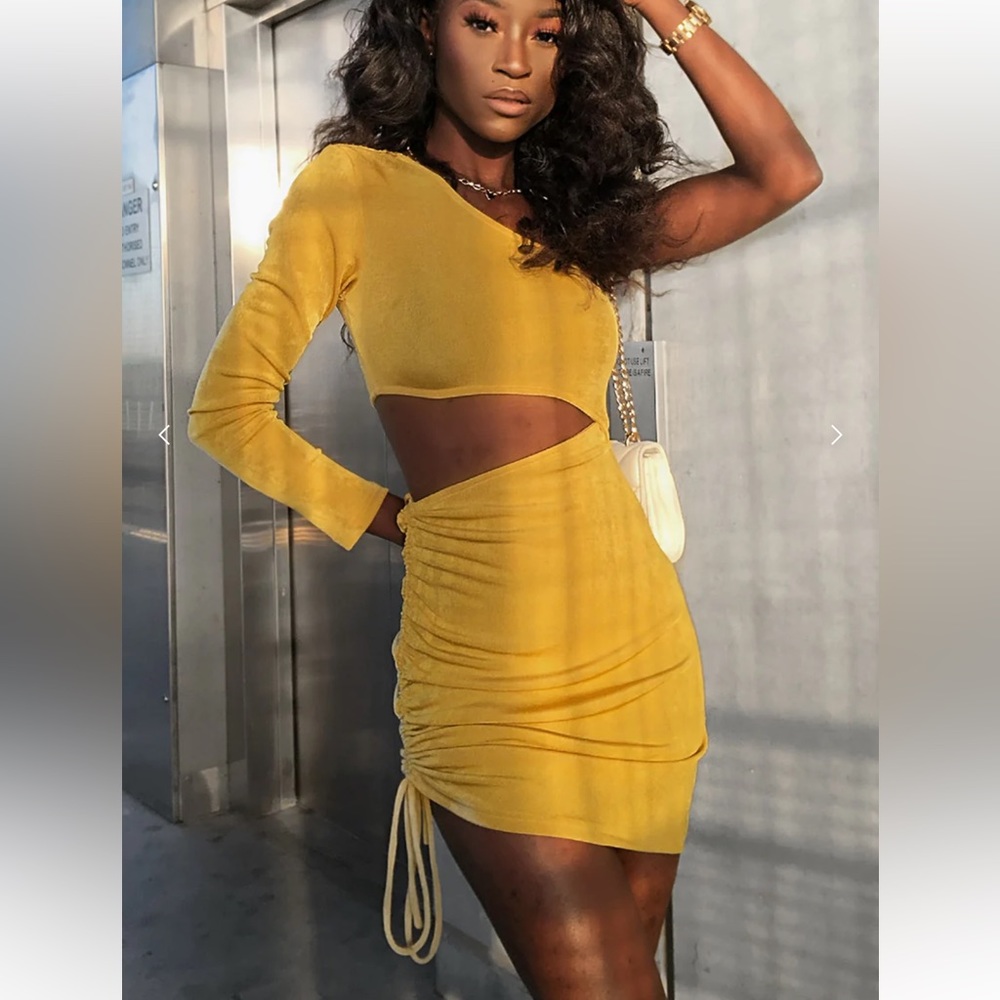 Gold one sleeve cutout  bodycon dress